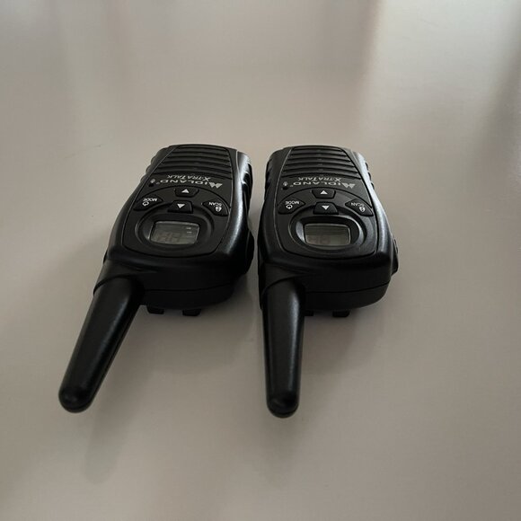 Midland X-Tra Talk LXT114 Black Two Way Radio Walkie Talkies Black 18-Miles - Picture 16 of 16